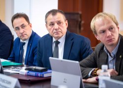 Правительство ХМАО потратит еще 1,2 млрд рублей на погашение долгов муниципальных предприятий Правительство ХМАО потратит еще 1,2 млрд рублей на погашение долгов муниципальных предприятий